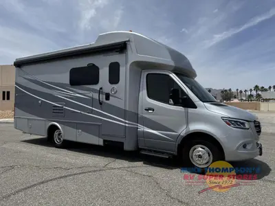 Used 2024 Tiffin Motorhomes Wayfarer 25 RW