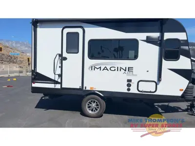2025 Grand Design Imagine AIM photo 4