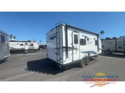 2024 Coachmen RV Freedom Express Ultra Lite photo 2