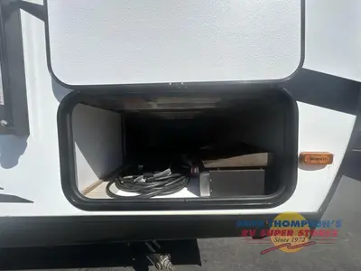 2024 Coachmen RV Freedom Express Ultra Lite photo 32