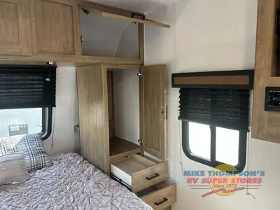 2024 Coachmen RV Freedom Express Ultra Lite photo 28