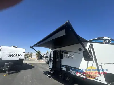 2024 Coachmen RV Freedom Express Ultra Lite photo 35