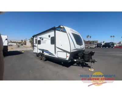 2024 Coachmen RV Freedom Express Ultra Lite photo 4
