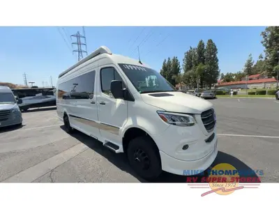 2025 Grech RV Strada-ion photo 2