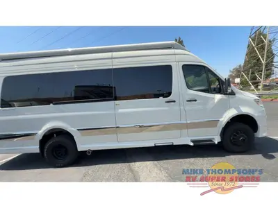 2025 Grech RV Strada-ion photo 9