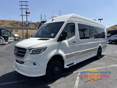 2025 Grech RV Strada-ion photo 11