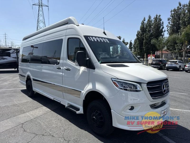 2025 Grech RV Strada-ion exterior