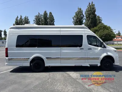 2025 Grech RV Strada-ion photo 16