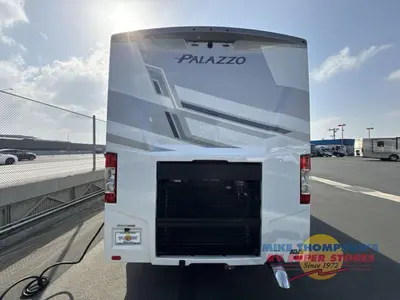 2027 Thor Motor Coach Palazzo GT photo 13