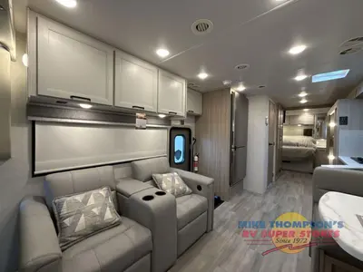 2027 Thor Motor Coach Palazzo GT photo 24