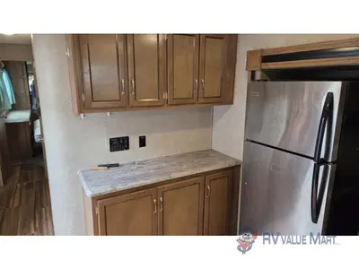 2019 Coachmen RV Catalina Destination Series photo 10
