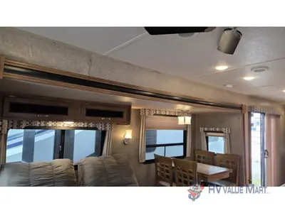 2019 Coachmen RV Catalina Destination Series photo 18