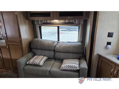2019 Coachmen RV Catalina Destination Series photo 35