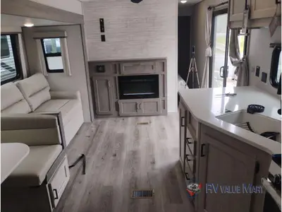 2026 Coachmen RV Catalina Destination Series photo 16