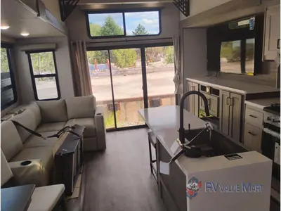 2026 Coachmen RV Catalina Destination Series photo 15