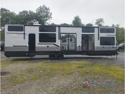 2026 Coachmen RV Catalina Destination Series photo 9