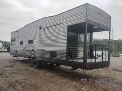 2026 Coachmen RV Catalina Destination Series photo 6
