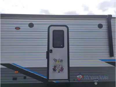 2022 Coachmen RV Catalina Destination Series photo 13