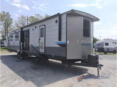 2022 Coachmen RV Catalina Destination Series photo 2