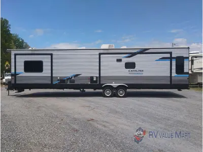 2022 Coachmen RV Catalina Destination Series photo 5