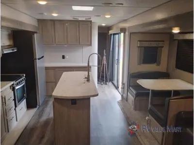 2022 Coachmen RV Catalina Destination Series photo 15