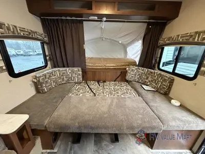 2015 Jayco Jay Feather Ultra Lite photo 10