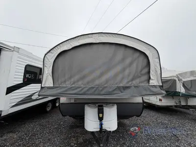 2015 Jayco Jay Feather Ultra Lite photo 2