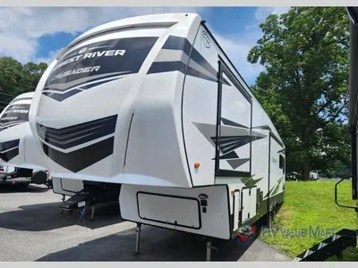 2025 Prime Time RV Crusader photo 3