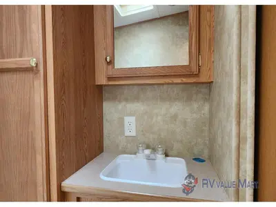 2008 CrossRoads RV Zinger photo 21