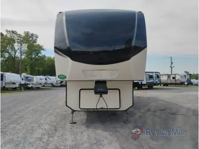 2017 Keystone RV Alpine photo 2
