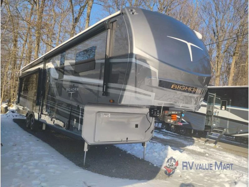 2026 Heartland Bighorn exterior