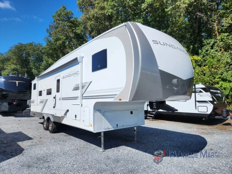 2026 Heartland Sundance exterior