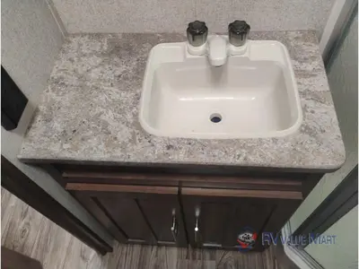 2018 CrossRoads RV Volante photo 31