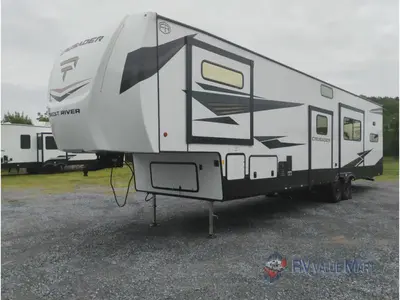 2026 Prime Time RV Crusader photo 9