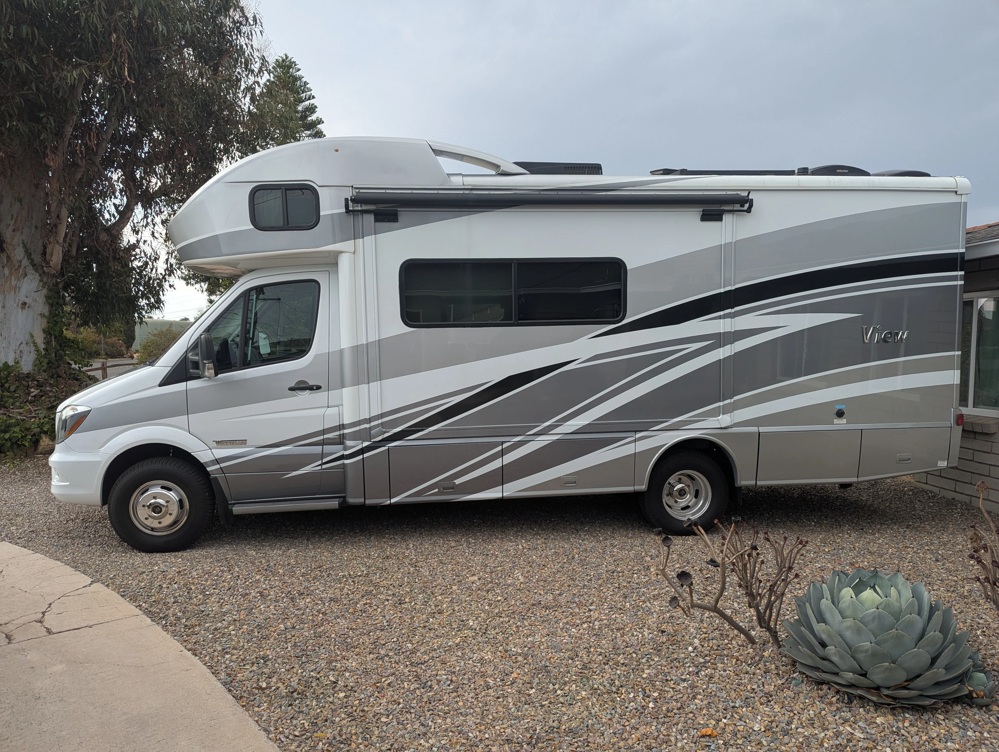 2018 WINNEBAGO VIEW exterior