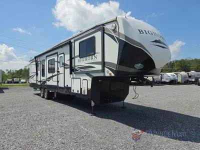 2021 Heartland Bighorn Traveler photo 2