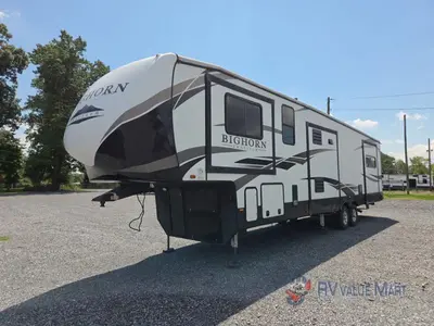2021 Heartland Bighorn Traveler photo 4