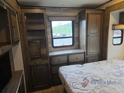 2021 Heartland Bighorn Traveler photo 25