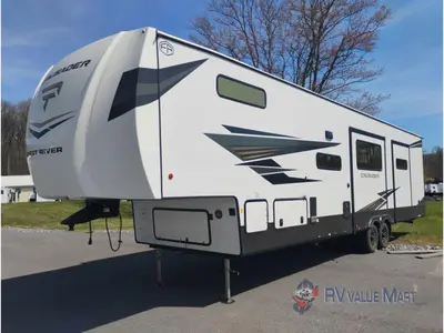 2026 Prime Time RV Crusader photo 3