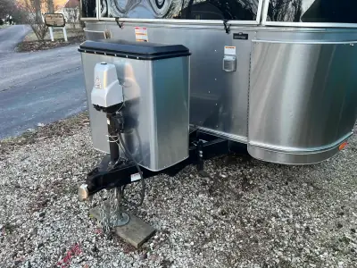 2019 AIRSTREAM FLYING CLOUD photo 4