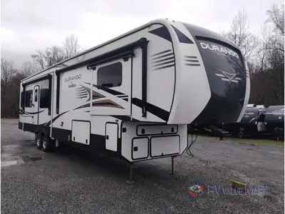 2022 KZ Durango Gold photo 2