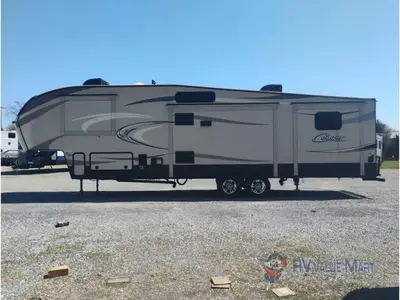 2017 Keystone RV Cougar photo 5