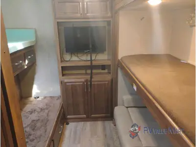 2017 Keystone RV Cougar photo 24