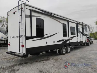 2019 Heartland Bighorn Traveler photo 8