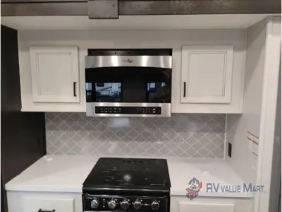 2021 Highland Ridge RV Roamer photo 27