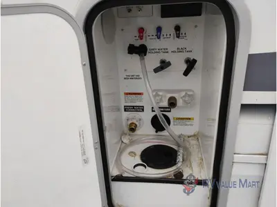2021 Highland Ridge RV Roamer photo 13