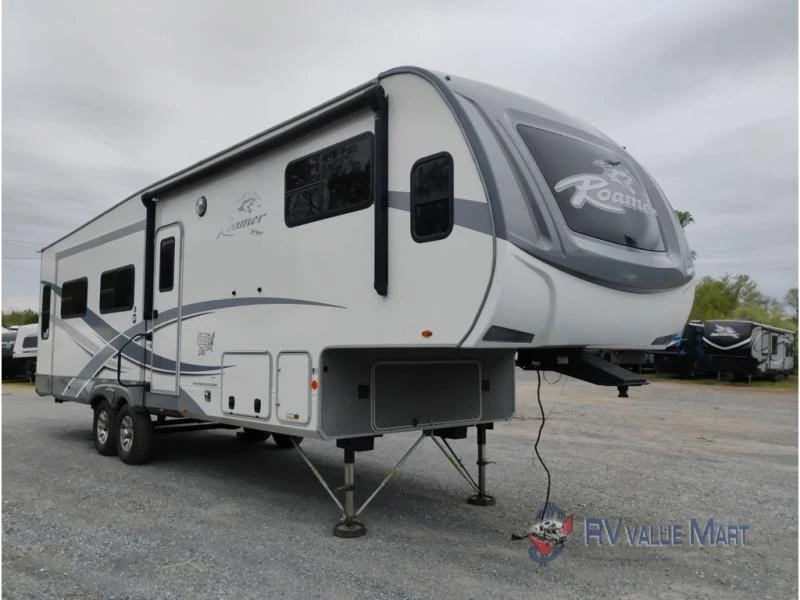 2021 Highland Ridge RV Roamer exterior