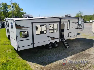 2024 Forest River RV Sabre photo 9