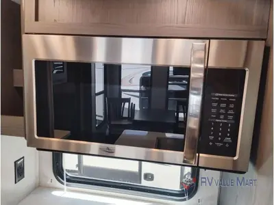 2024 Shasta RVs Phoenix photo 30