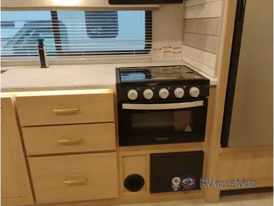 2026 Thor Motor Coach Chateau photo 17